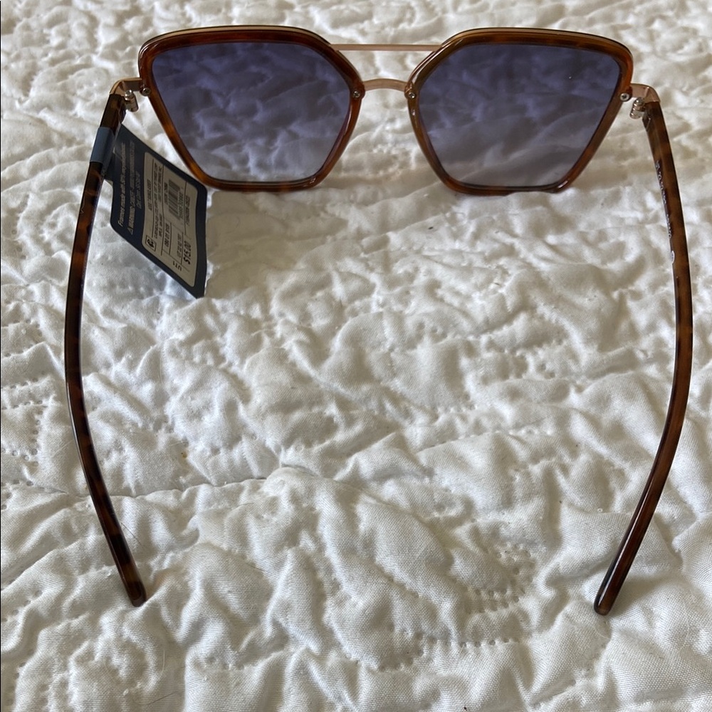 Tortoise Shell Sunglasses - Picture 2 of 6